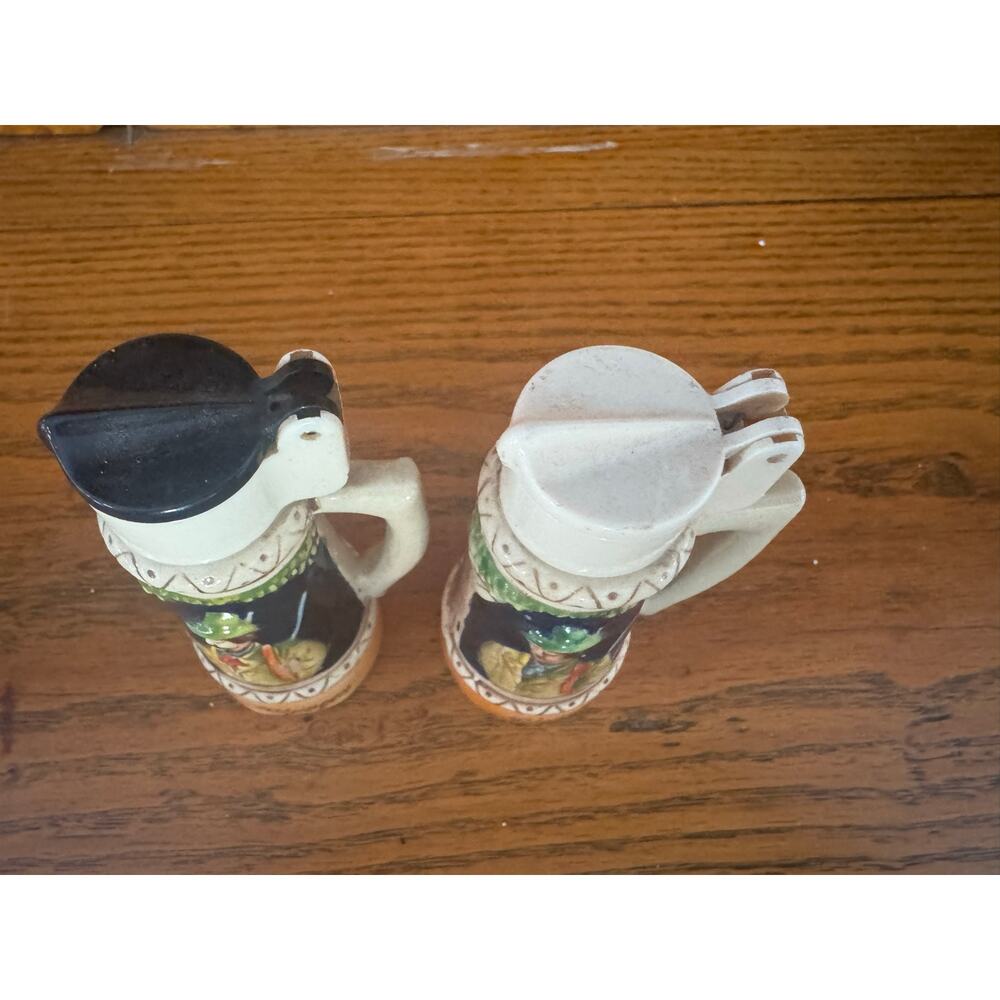 Vintage Kitzingen Germany Beer Stein Salt Pepper Shakers Figural Couple - Picture 2 of 9